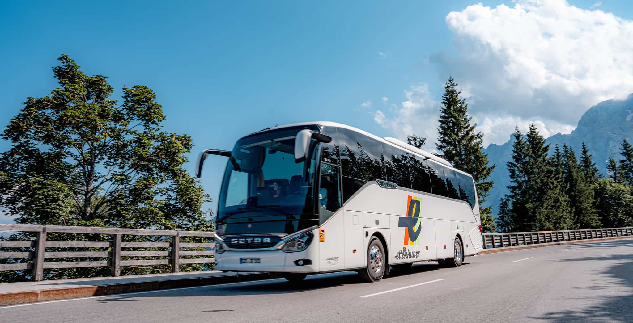 Die Ettenhuber Reisebusse - Komfort & Sicherheit neuester Stand.